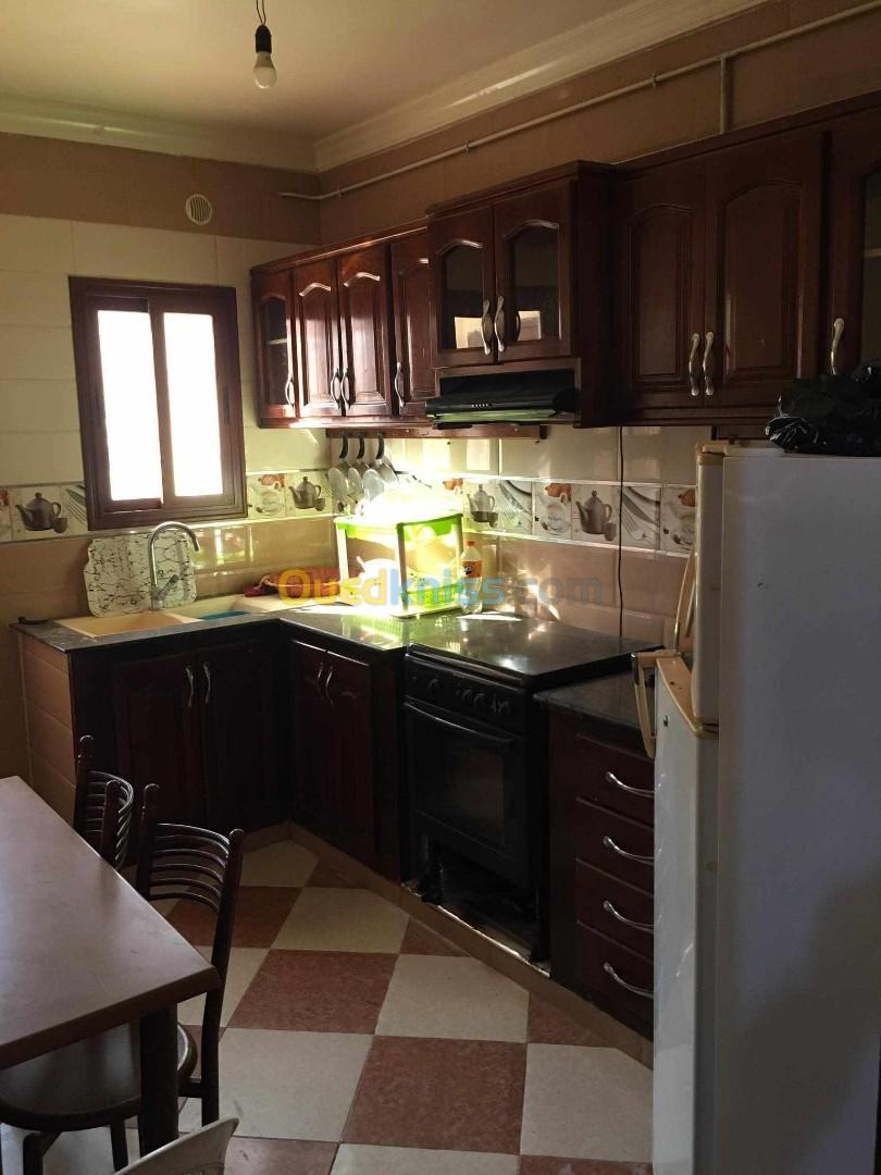 Location Appartement F4 Alger Bordj el bahri