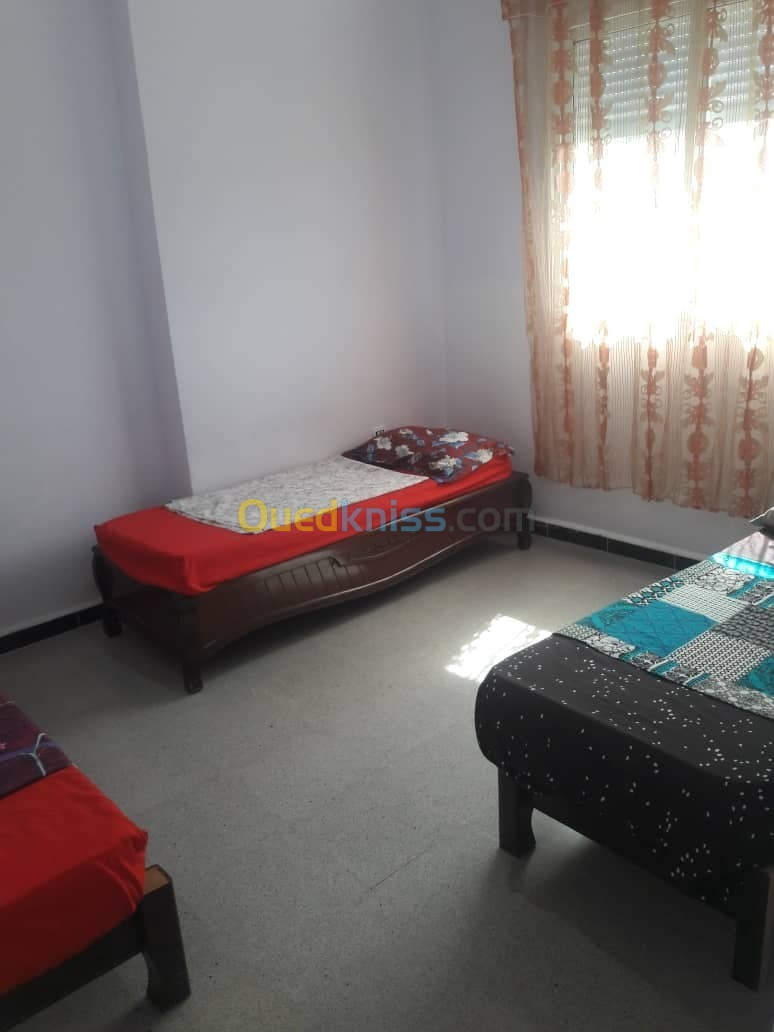 Location vacances Appartement F3 Tizi Ouzou Tigzirt