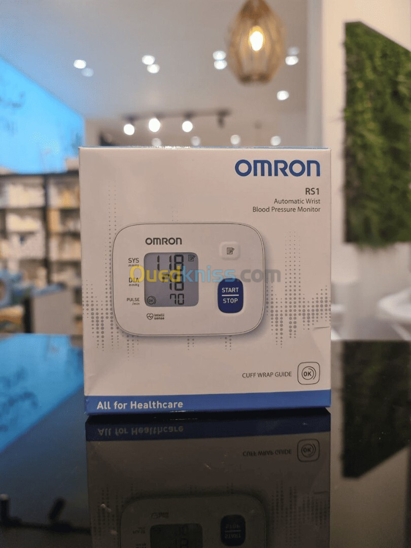 Tensiomètre au Poignet OMRON RS2  Contrôle Pratique de la Pression Artérielle