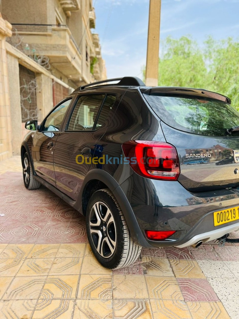 Dacia Stepway 2023 Tichraod