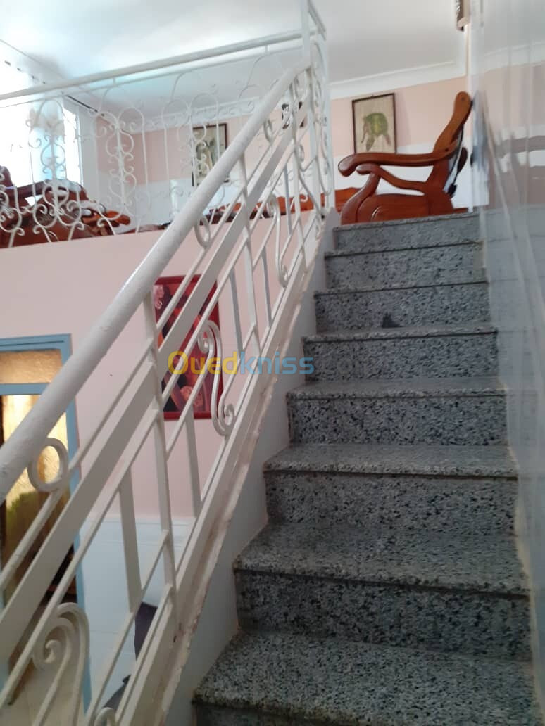 Location Appartement F4 Mostaganem Mostaganem