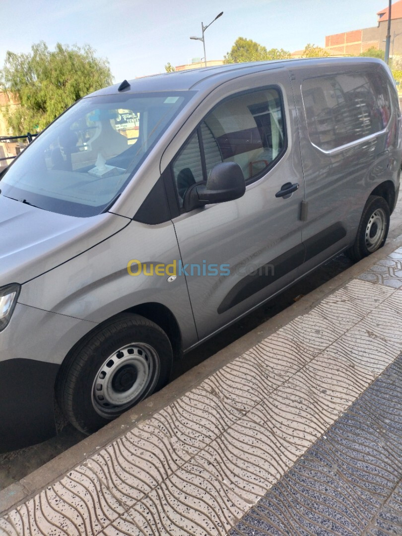 Fiat Doblo dz 2024 Dz