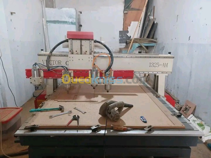 Machine cnc 4 tete