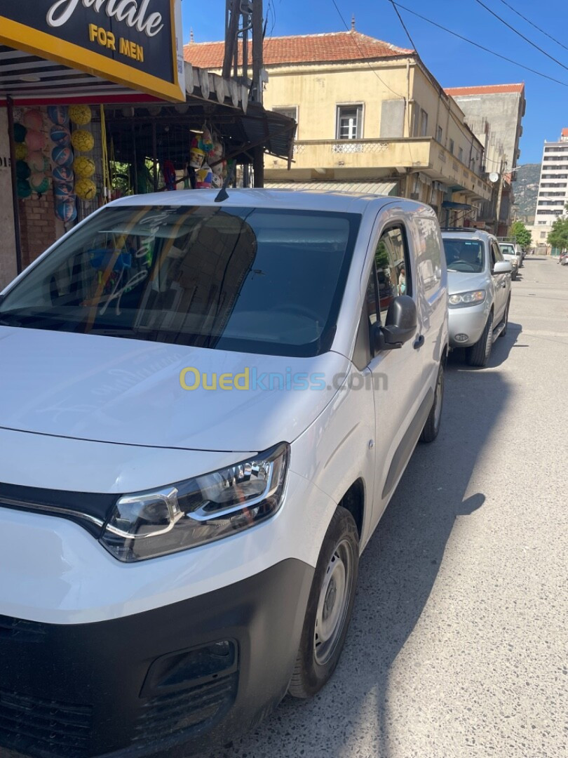 Fiat Doblo 2024 Dz