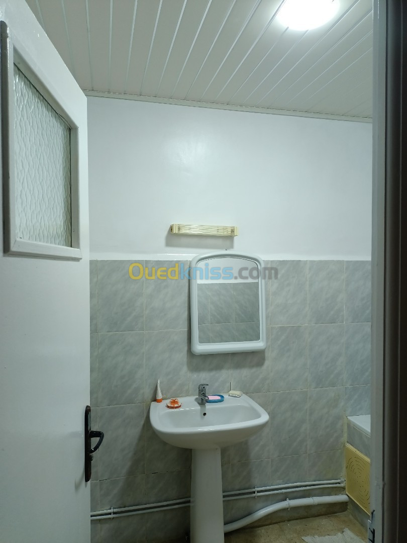 Location vacances Appartement F2 Alger Bordj el bahri