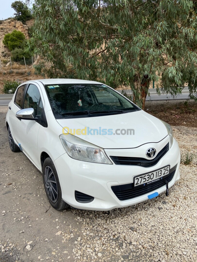 Toyota Yaris 2013 