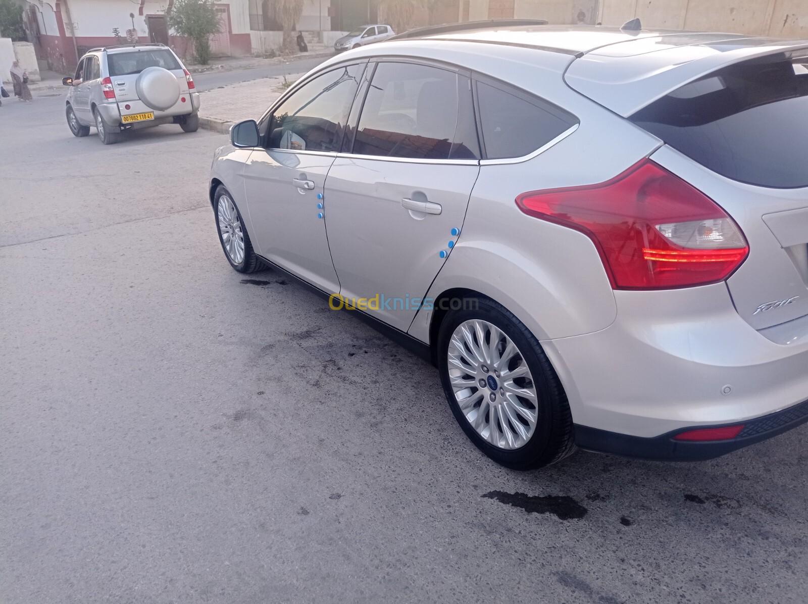 Ford Focus 5 portes 2015 Titanium