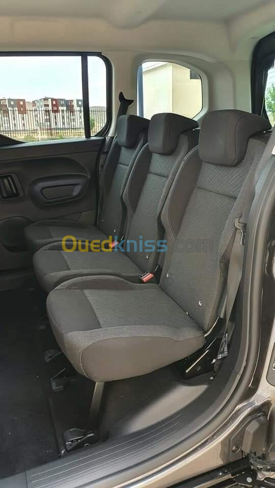 Fiat Doblo 2024 Vitre