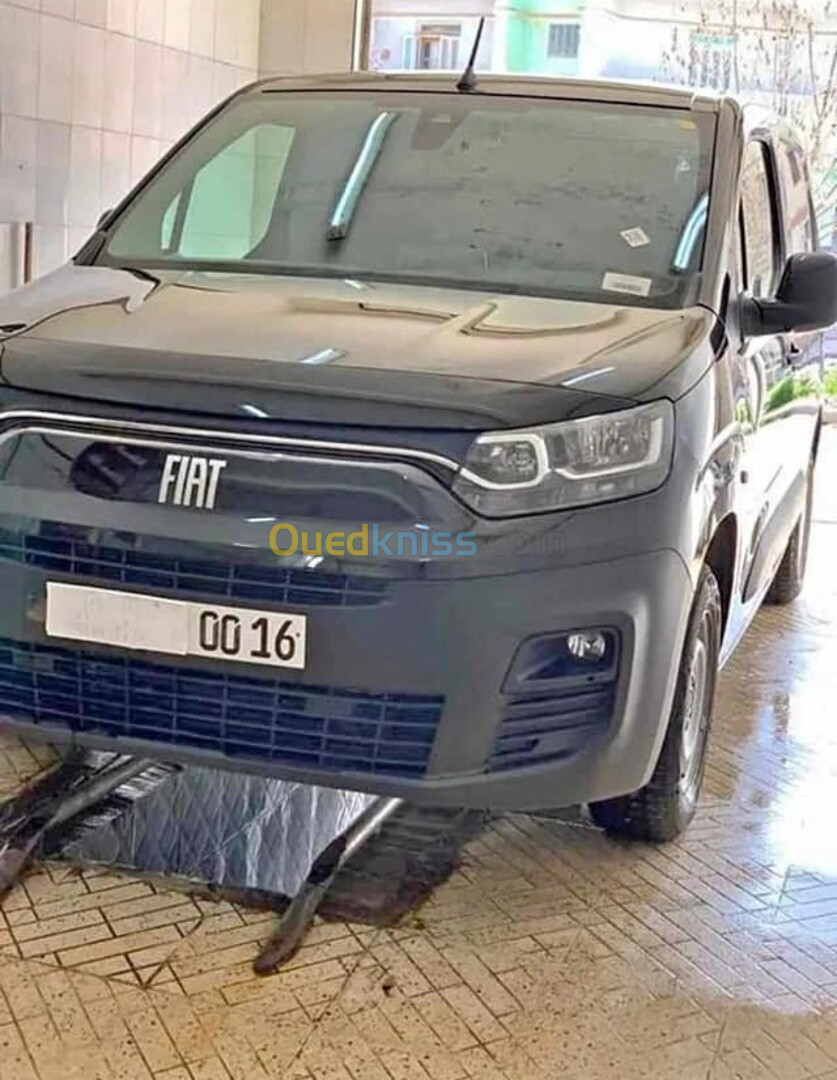 Fiat Doblo 2024 Italie