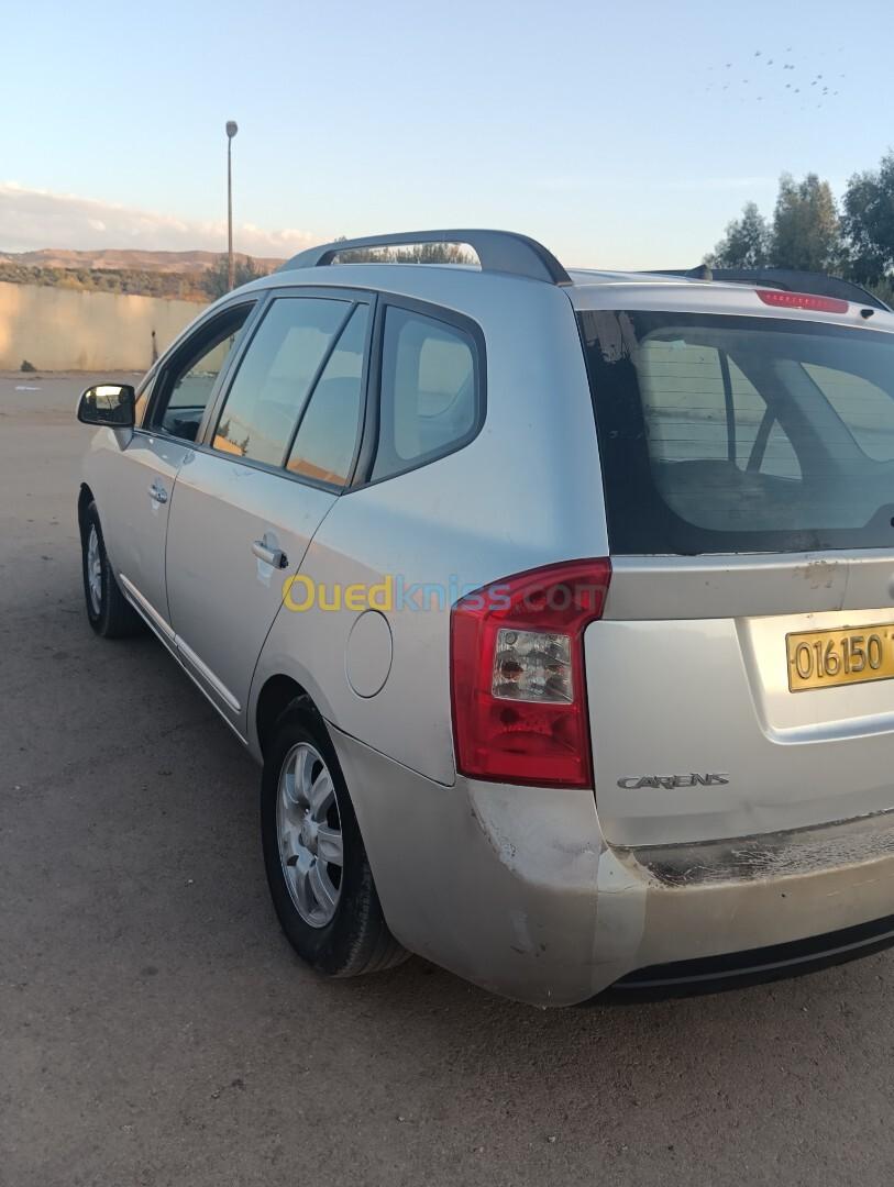 Kia Carens 2009 1