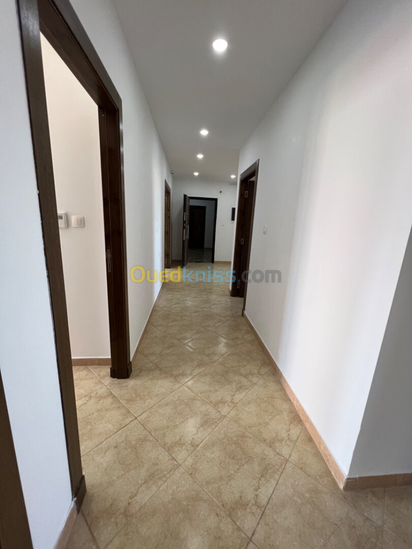 Vente Appartement F4 Oran Bir el djir