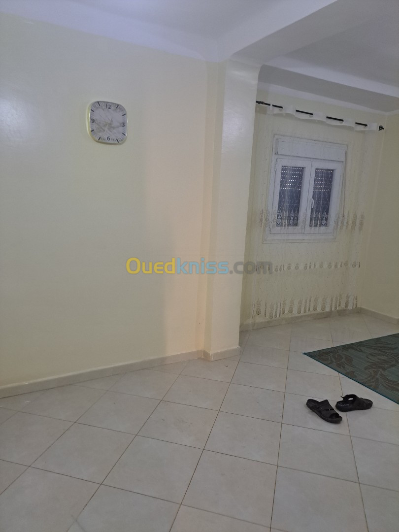 Location Appartement F4 Mostaganem Mostaganem