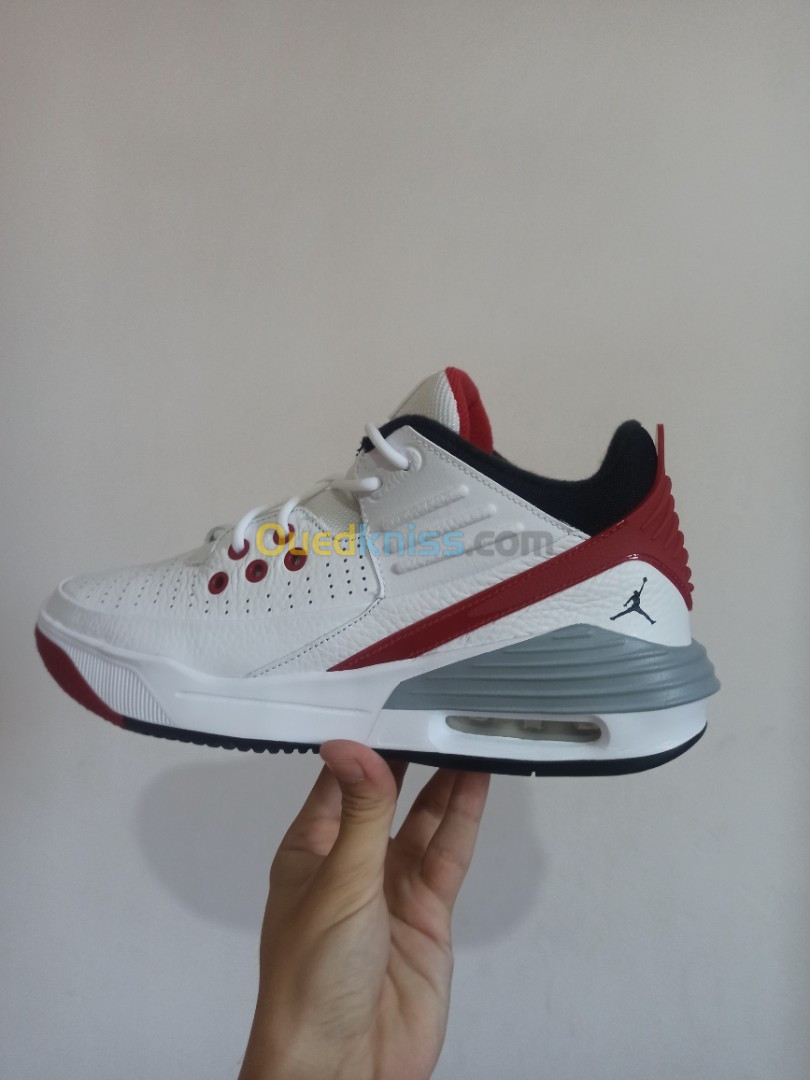 Jordan Max Aura 5 ORIGINAL 