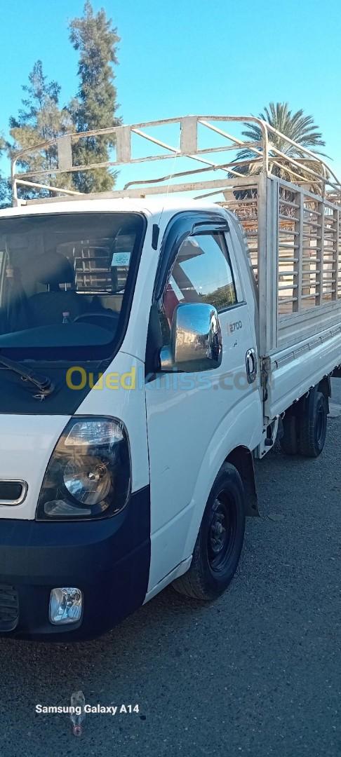 Kia K2700 2015