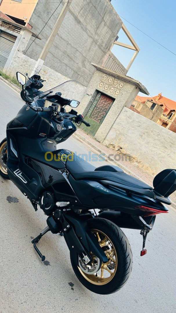 Yamaha Tmax techmax 2022