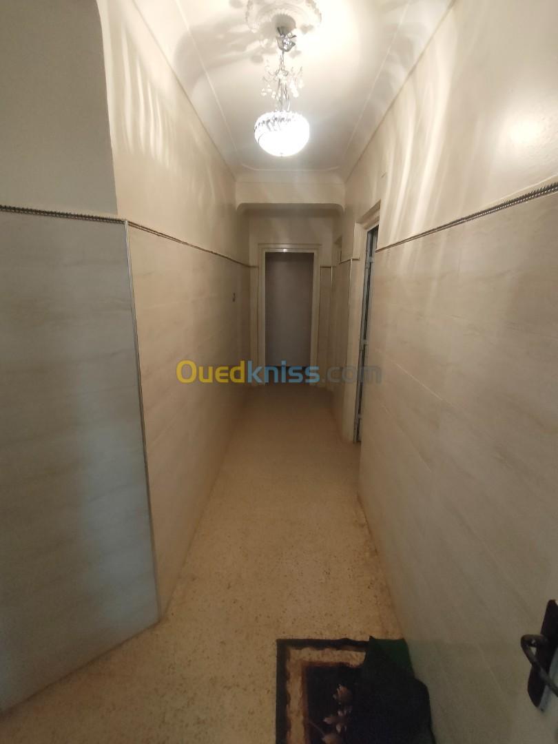 Vente Appartement F5 Oran Ain el bia