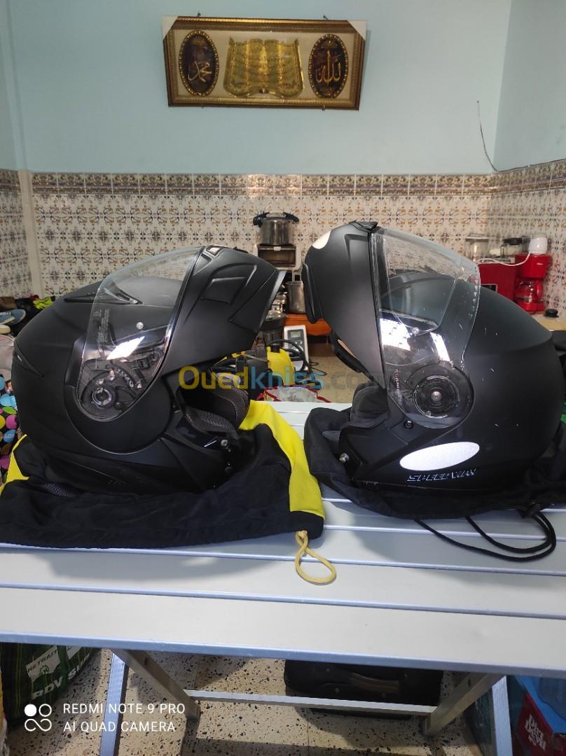 Deux Casque Moto et Veste 