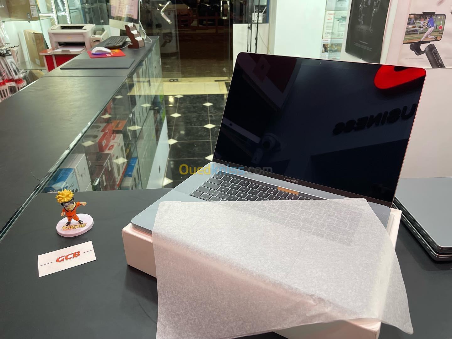 Macbook Pro 2019 15 i7 256GB SSD AMD Radeon Pro 4GB - Alger Algeria