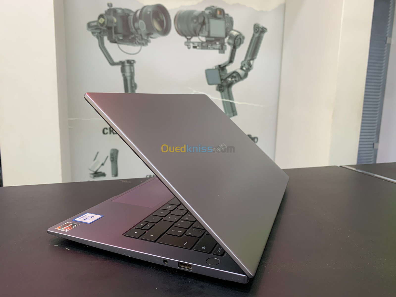 HUAWEI MATEBOOK D14 2020 AMD Ryzen 5 3500U avec graphiques Radeon Vega  8GB 512GB SSD 14" FHD