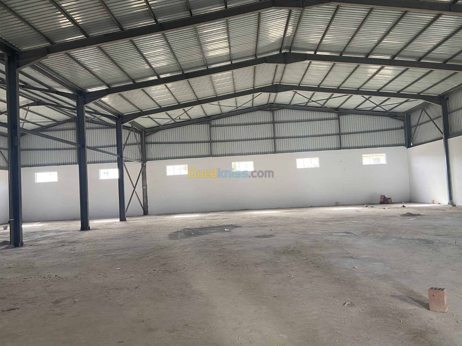 Location Hangar Constantine Didouche mourad