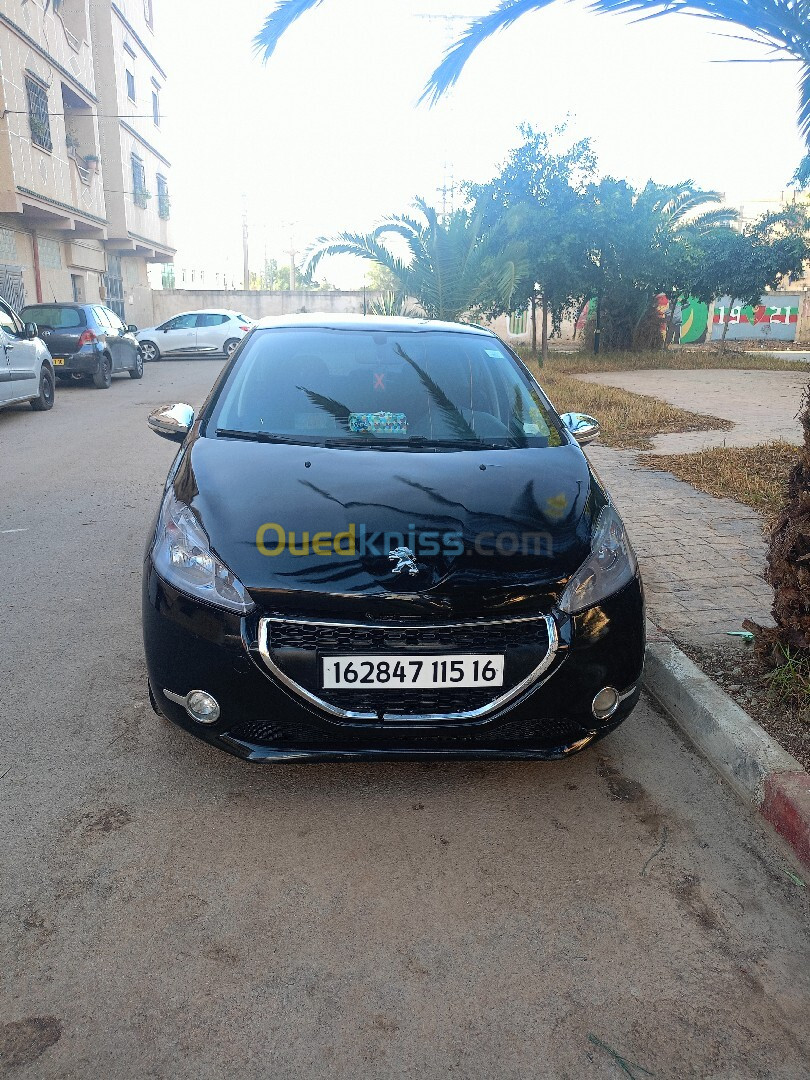 Peugeot 208 2015 Allure