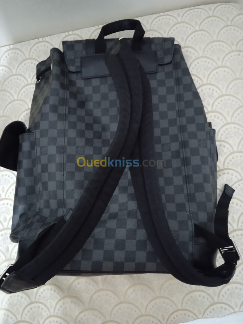  Sac à dos Luis Vuitton 