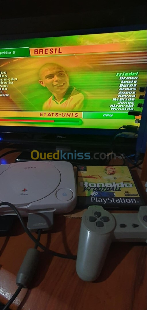 PlayStation 1 + accessories 