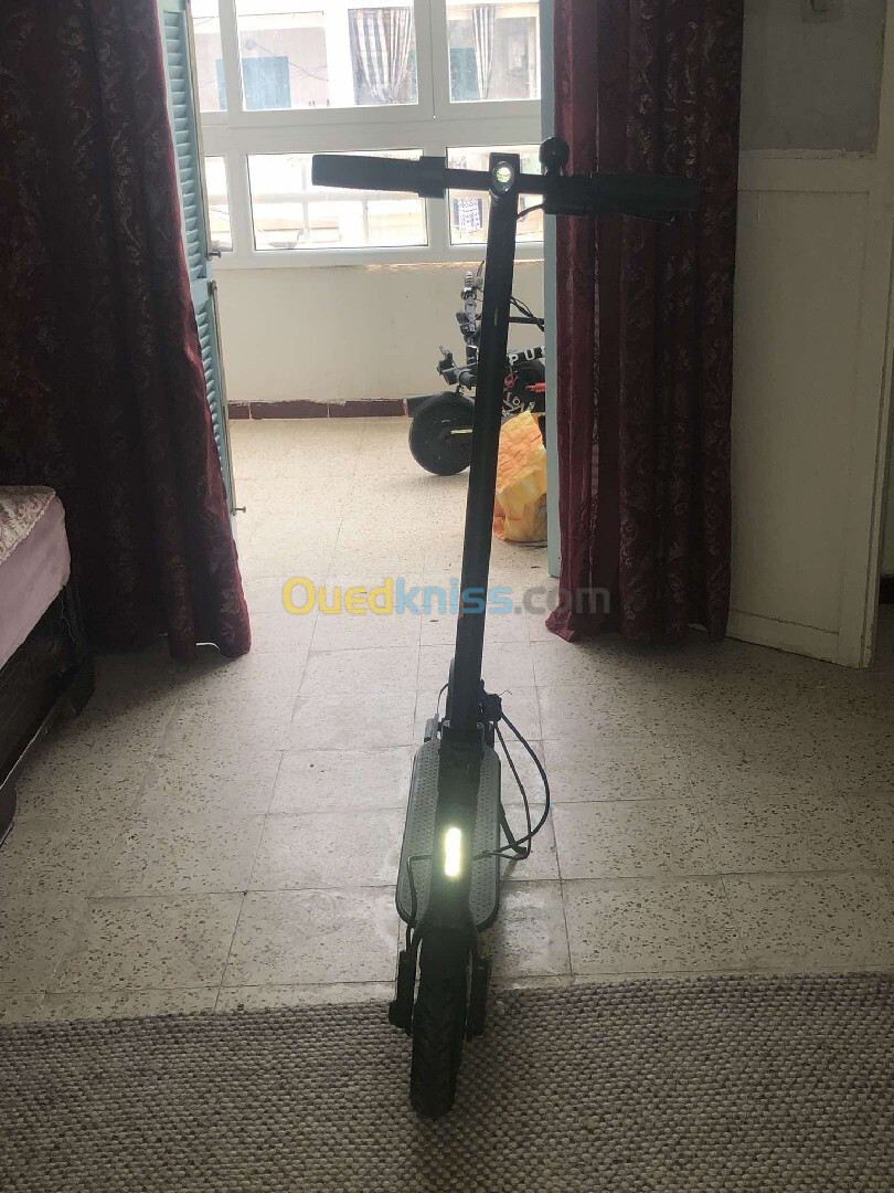 Xiaomi Trottinette électrique A4 