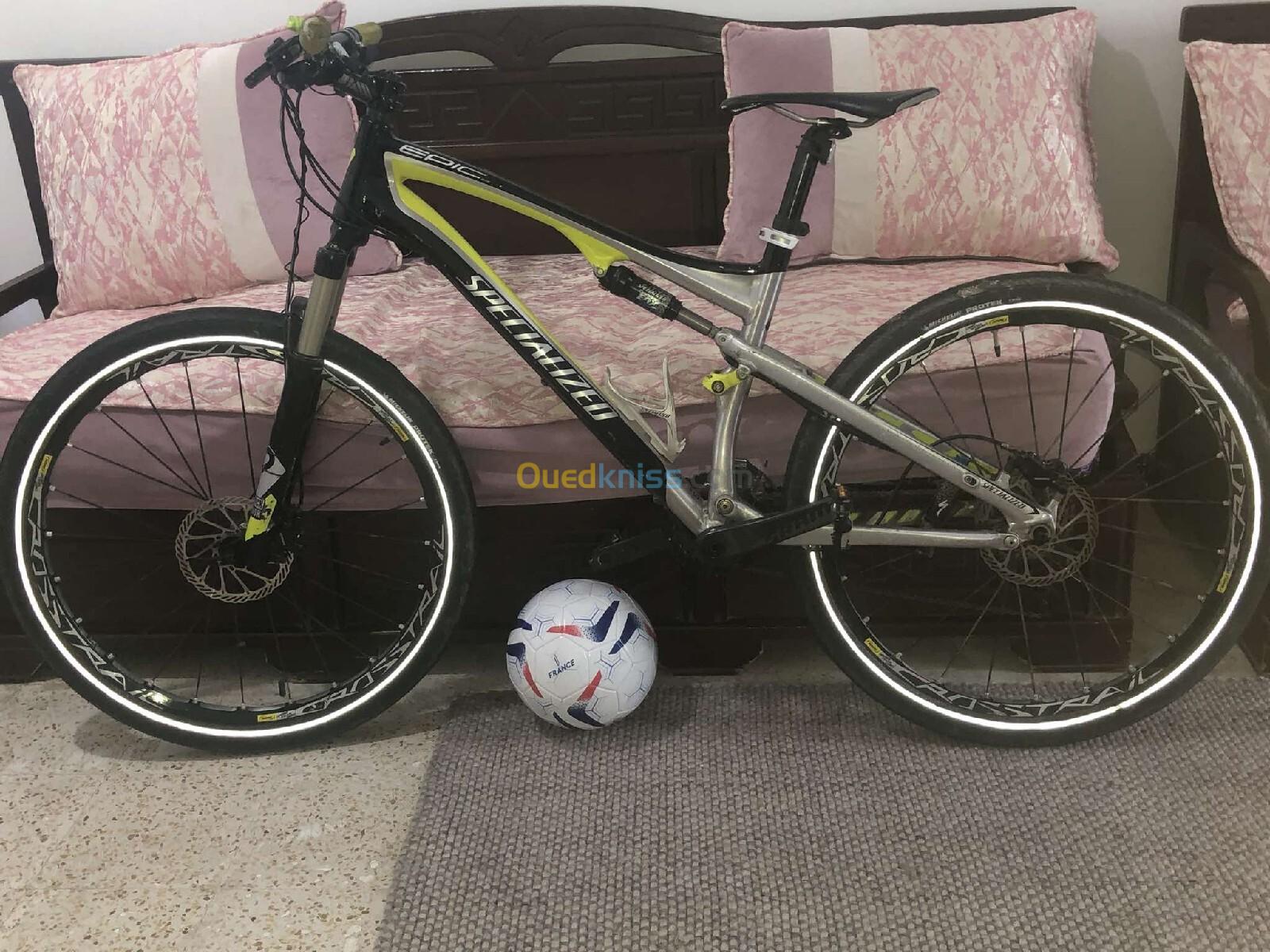 SPECIALLZED Vélo 