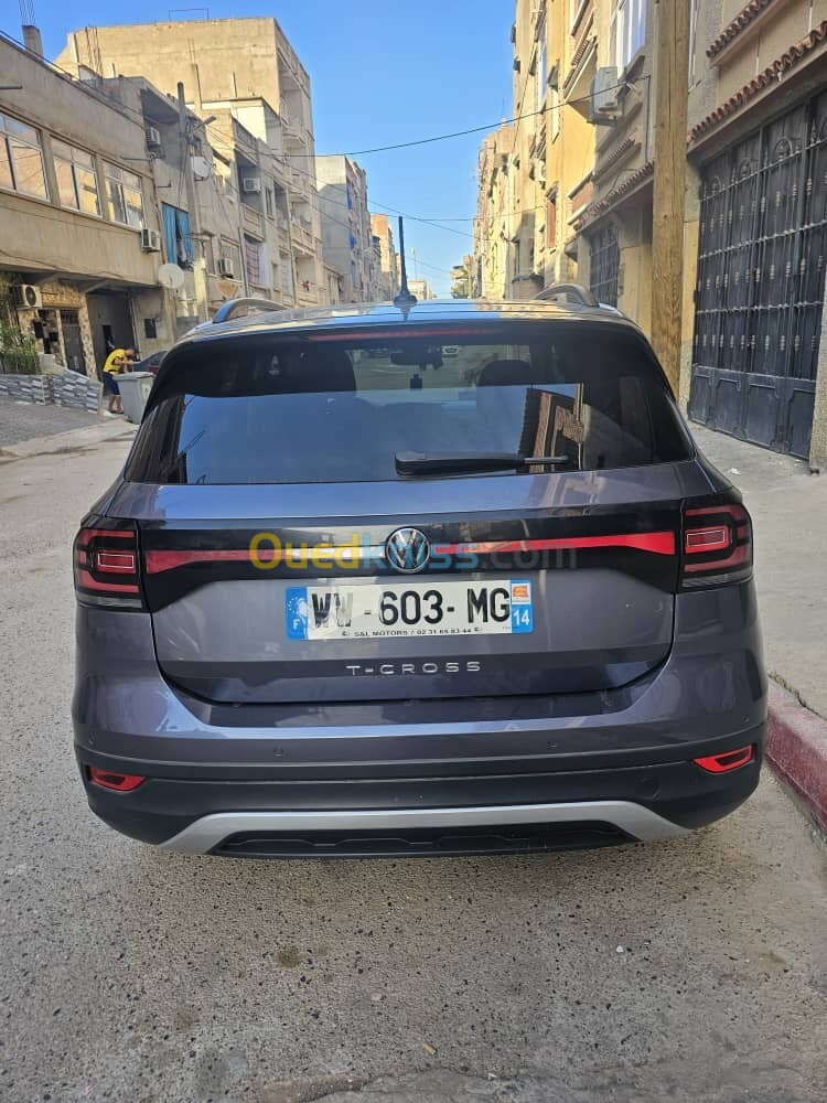 Volkswagen T-cross 2022 Essence 1.0