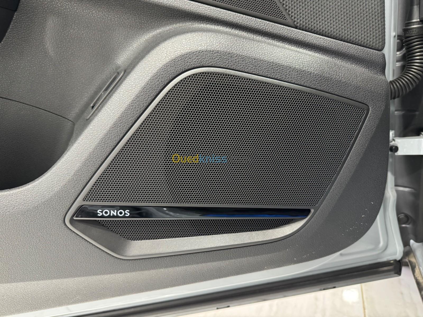 Audi Q2 2024 Siln