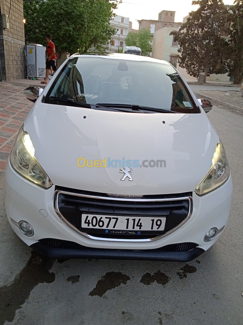 Peugeot 208 2014 Allure