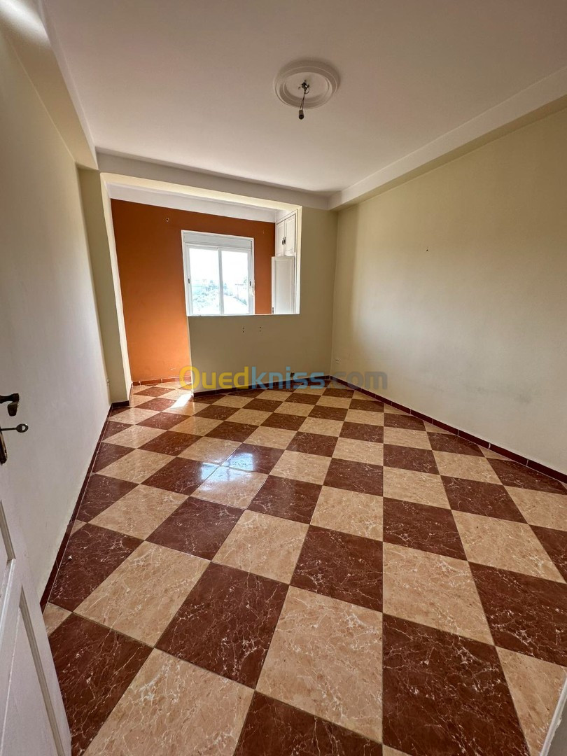 Location Appartement F3 Alger Saoula