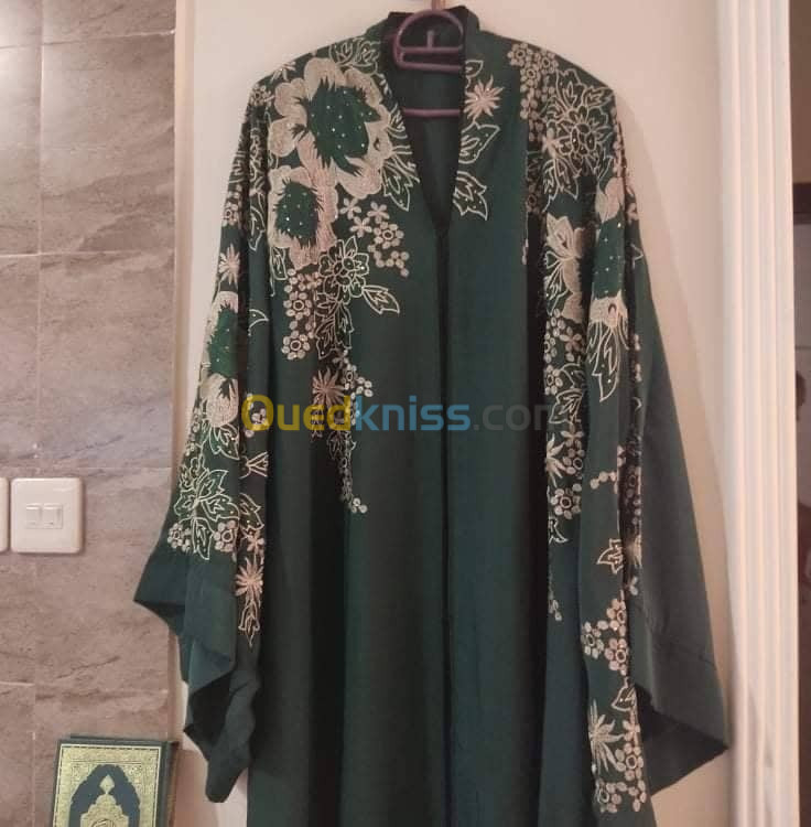 Abayas ramenees dARABIE SAUDITE neuves