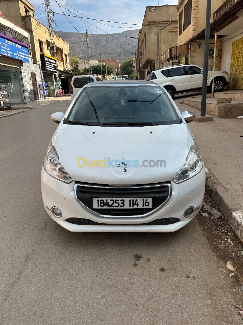 Peugeot 208 2014 Allure