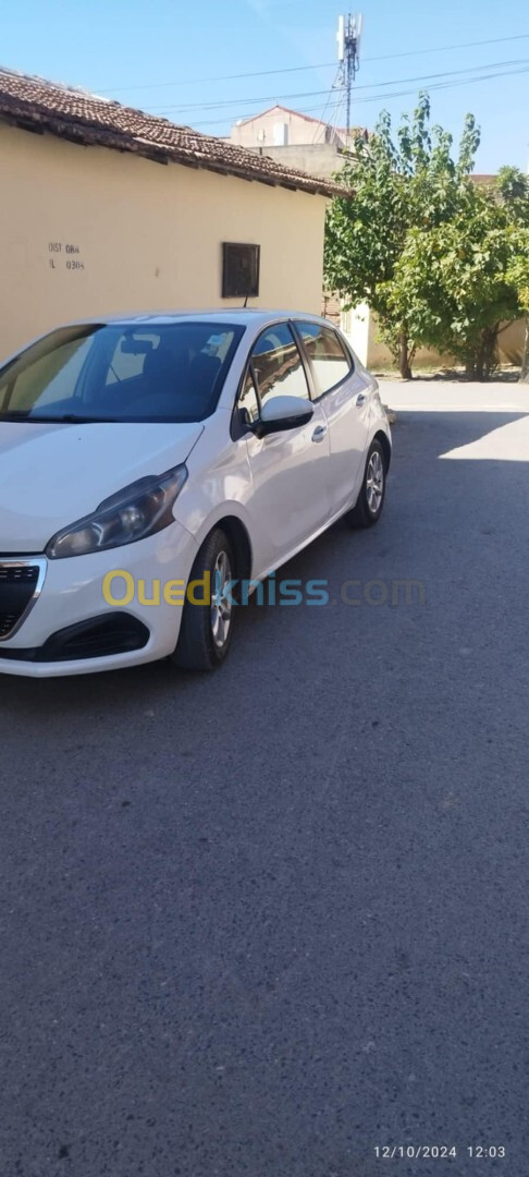 Peugeot 208 2016 Allure