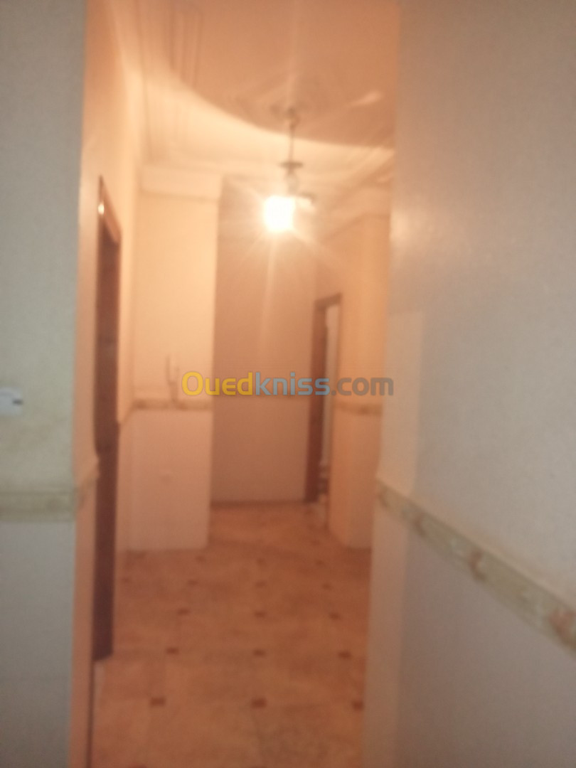 Location Appartement F4 Alger Saoula