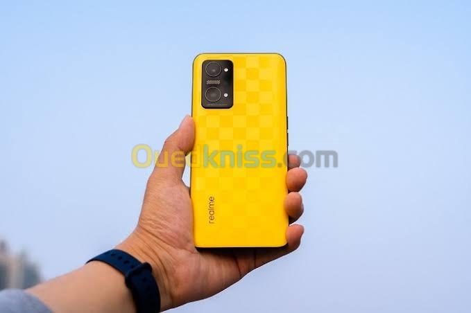 Realme Q5 pro Realme Q5 pro