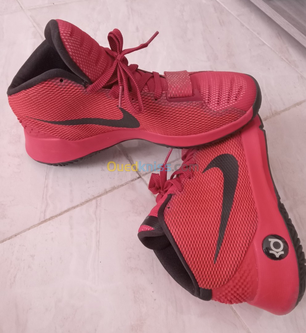 Nike KD trey University red