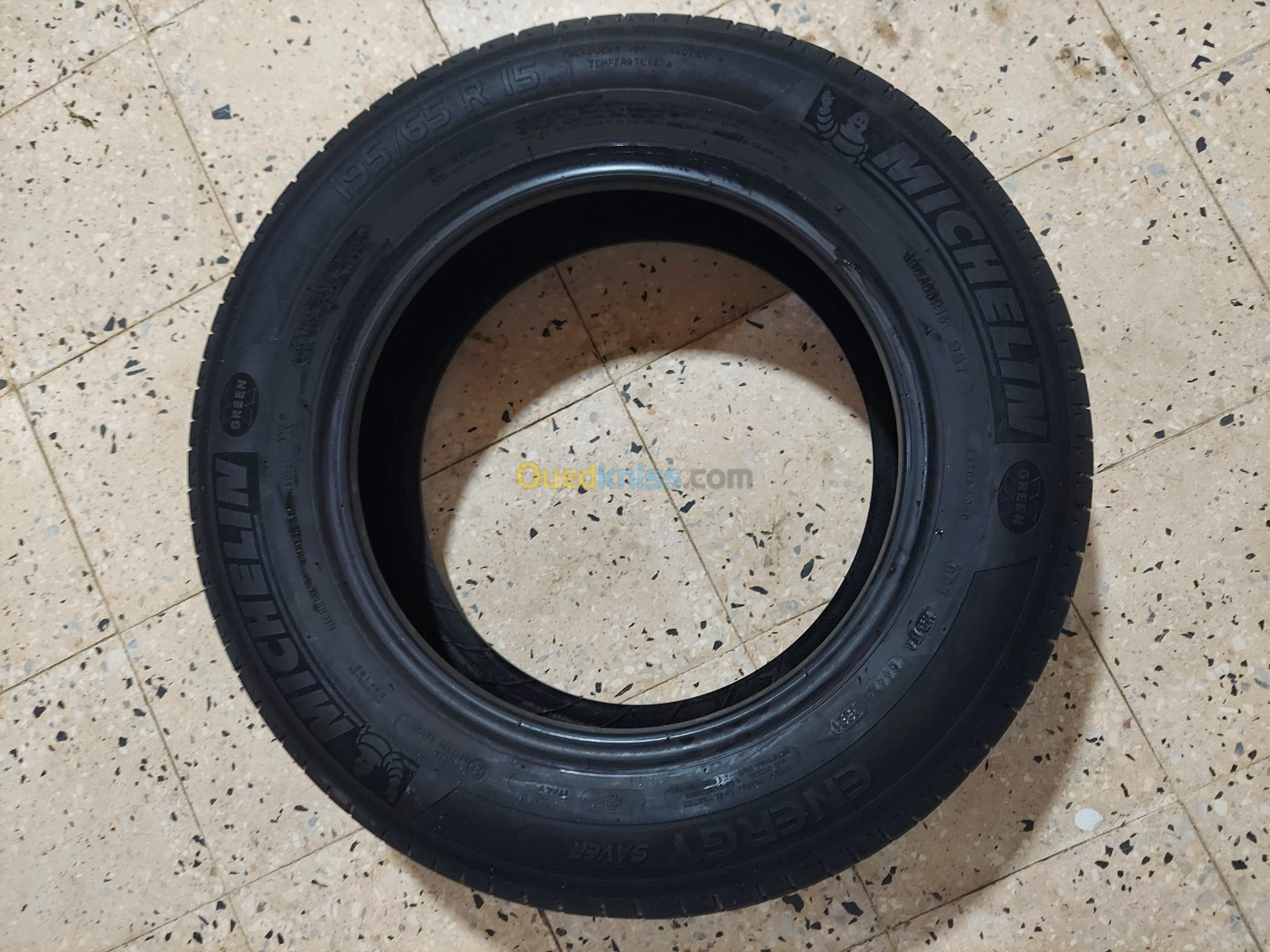 Quatre pneus Michelin Bon état ( Kangoo 2021)195 /65  R 15 