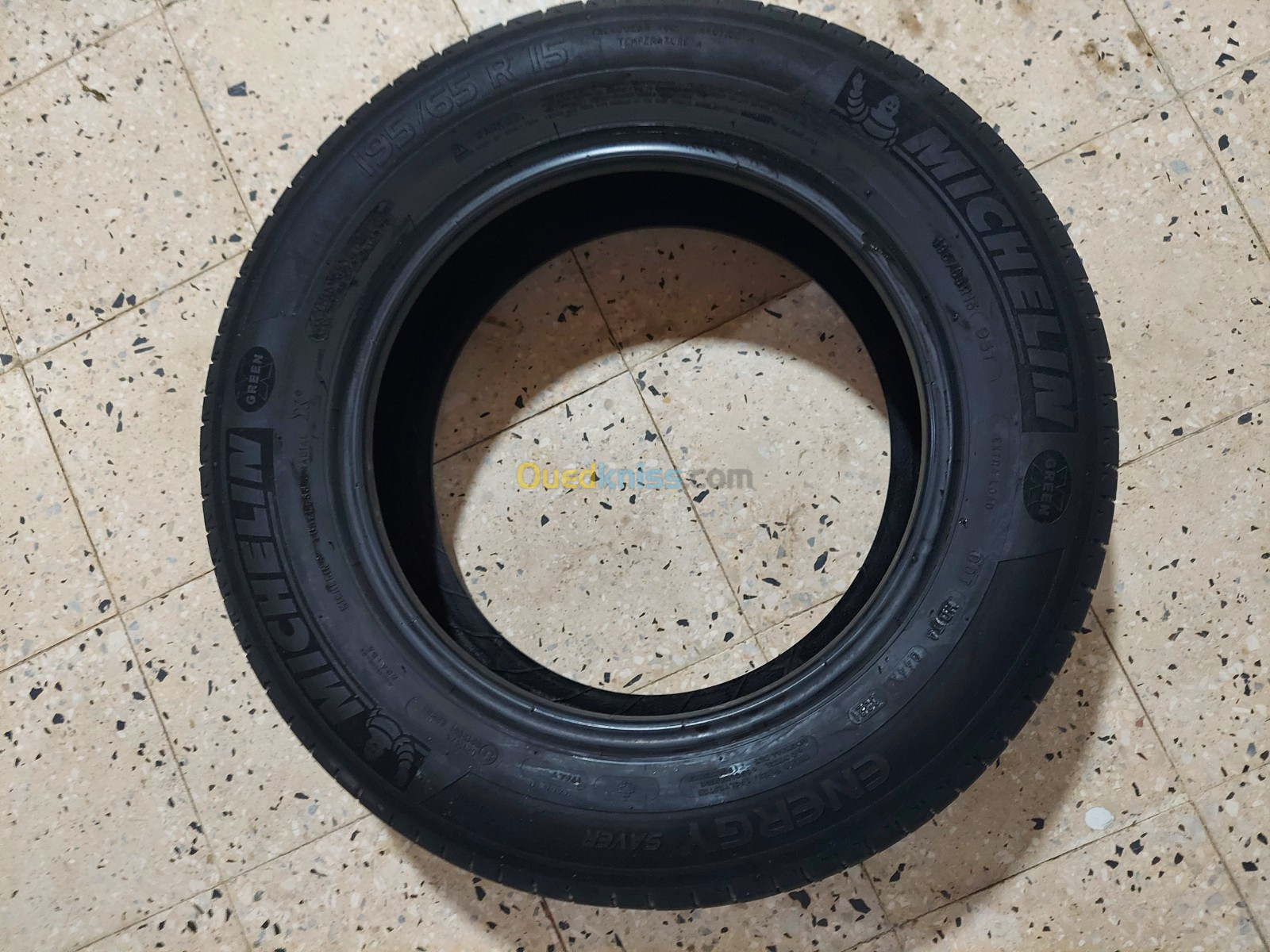 Quatre pneus Michelin Bon état ( Kangoo 2021)195 /65  R 15 