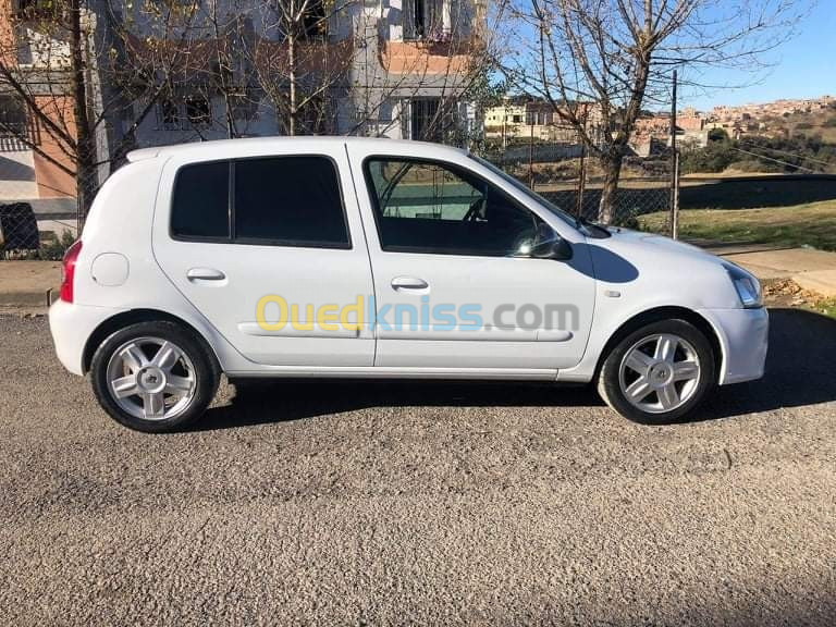 Renault Clio Campus 2015 Clio Campus