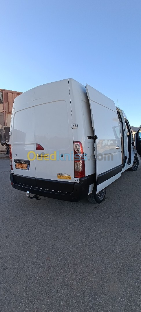 Renault Master 2012