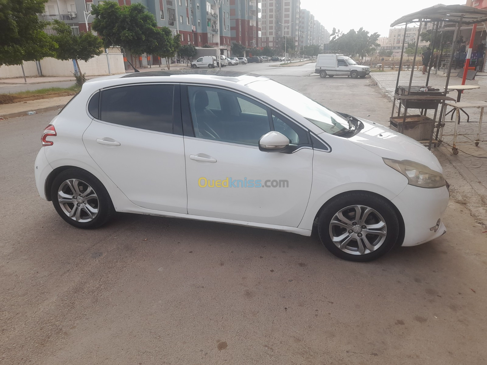 Peugeot 208 2014 Allure