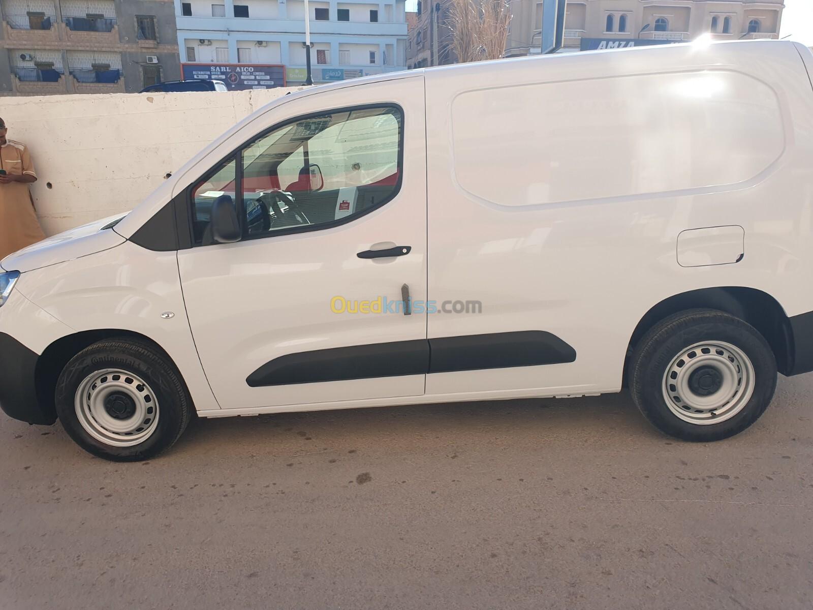 Fiat Doblo 2024 Algerie