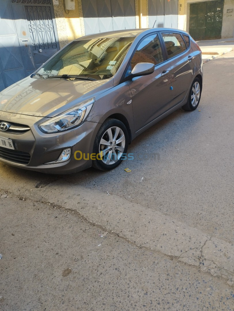 Hyundai Accent RB  5 portes 2018 Préstige