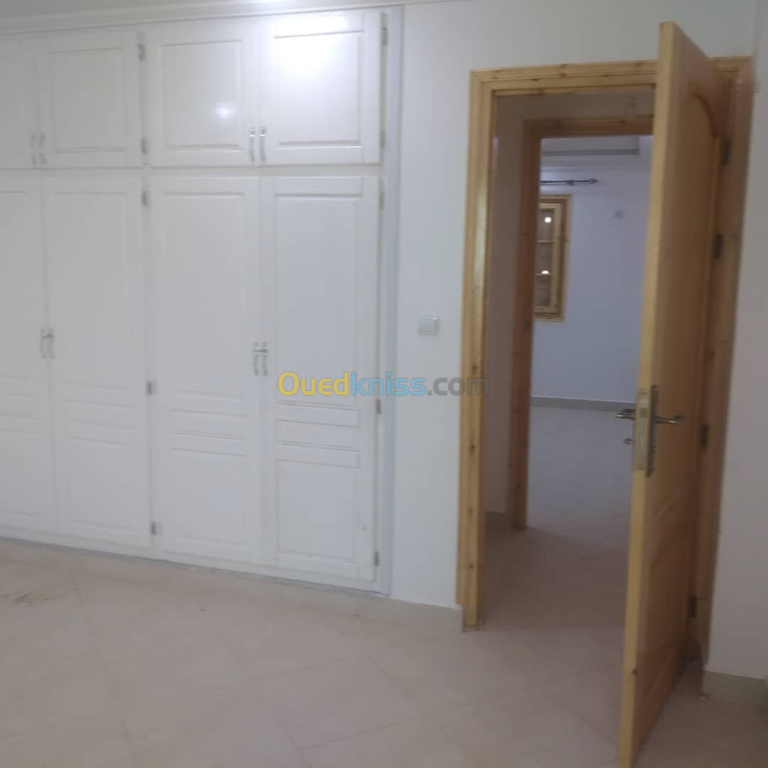 Vente Appartement F5 Ouargla Ouargla