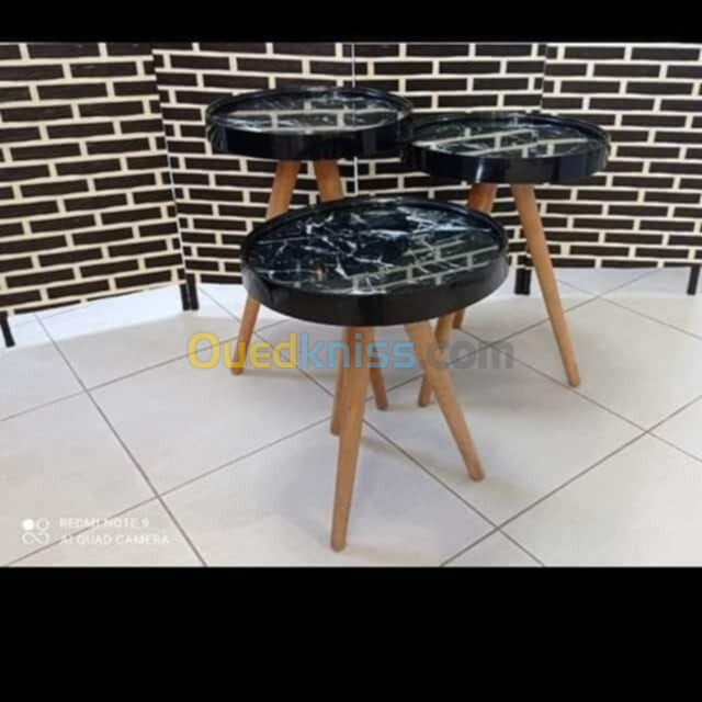 TABLE TRIPLE