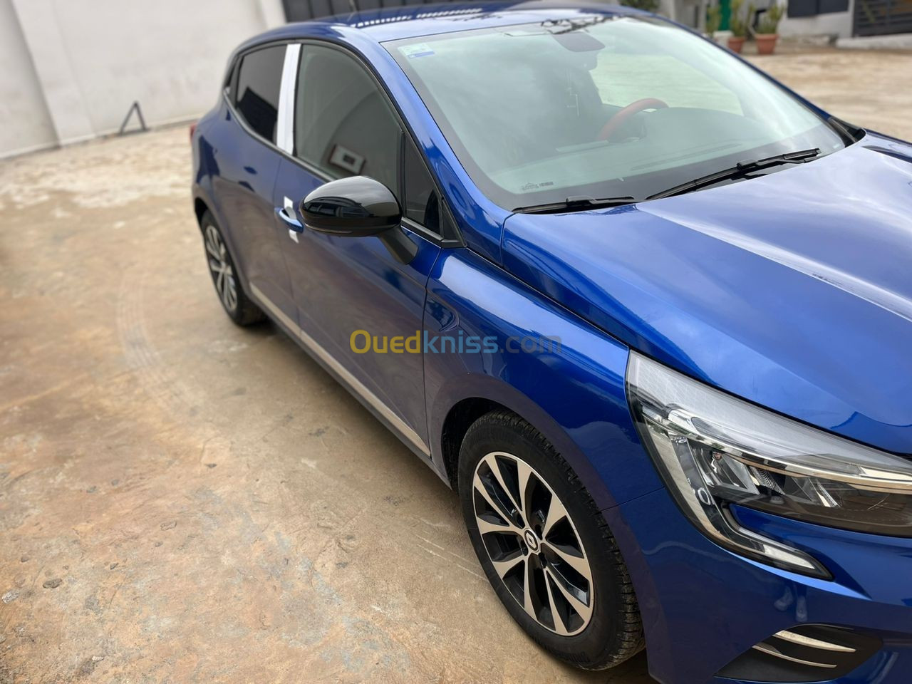 Renault Clio 2023 5