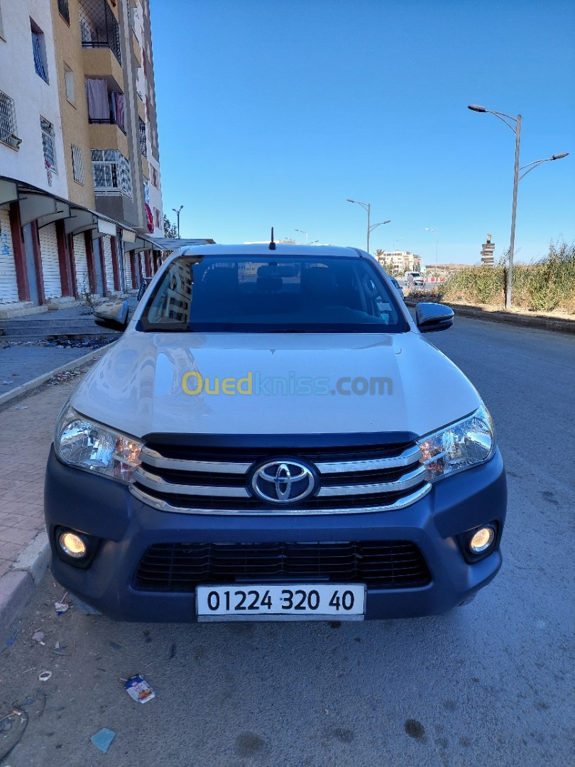 Toyota Hilux 2020 LEGEND SC 4x4